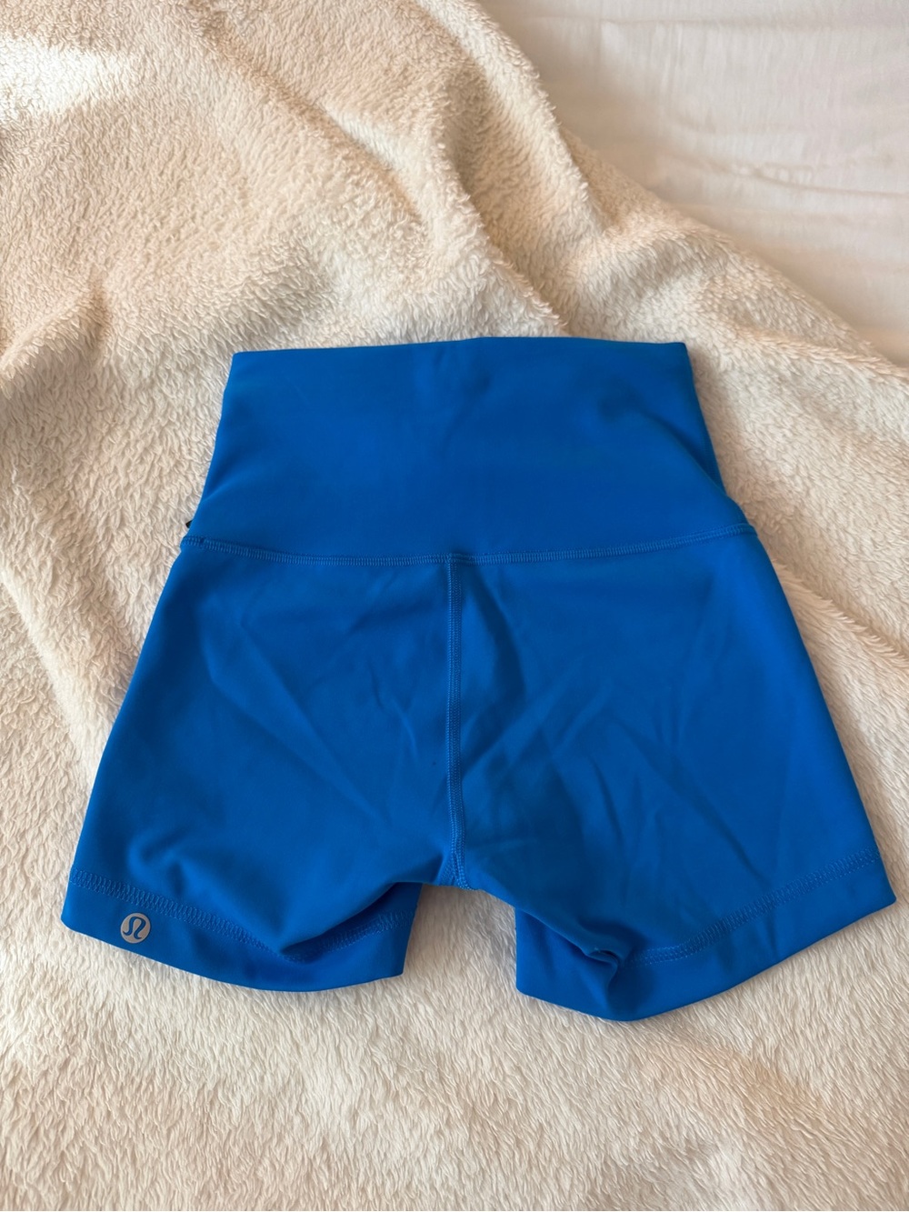 LULULEMON High-Waist Royal Blue Women’s Performance Shorts size 2 - Picture 3 of 3